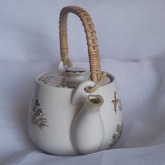 Asahi Japan Birds & Flowers Vintage Teapot - Picture 4 of 7